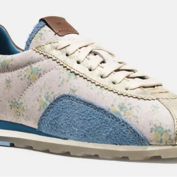 Coach C122 with Fringe Size 7B - Picture 9 of 10